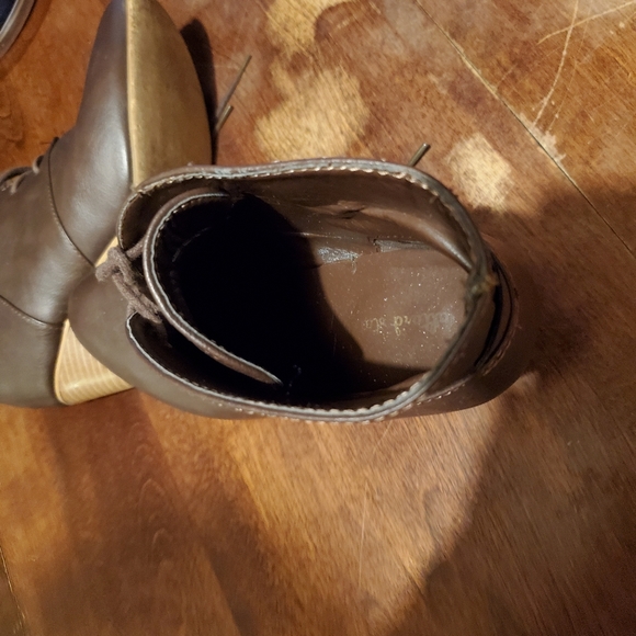 Shoes - Picture 3 of 5